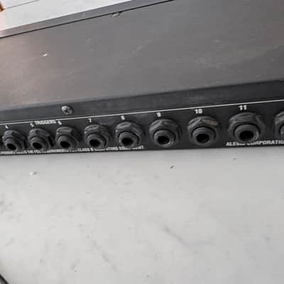 Alesis D4 Drum Module 1990s - Black image 8