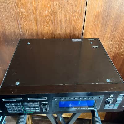 YAMAHA TG77 TONE GENERATOR New internal battery & display SY77 image 8