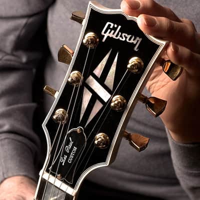 Les Paul's Personal 50th Anniversary White Custom Featured on his Autobiography~ The Collector's Package image 12