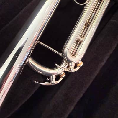 Yamaha YTR5335GII Silver Trumpet image 8