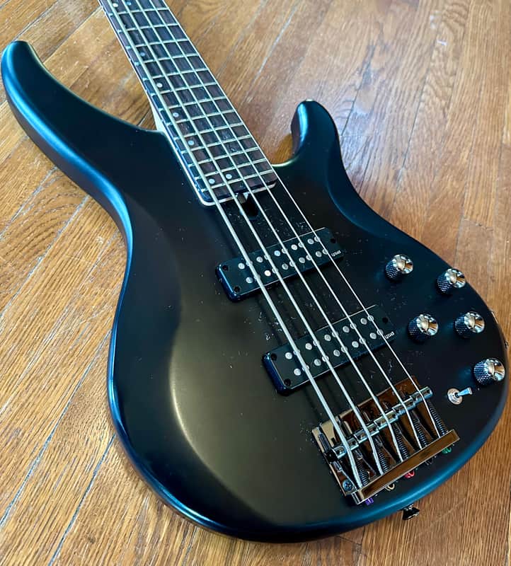 Yamaha TRBX505-TBL 5 String w/HSC
