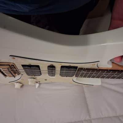 Ibanez RG185WH Standard 1998 - 1999 - White. Original 90's GIGBAG INCLUDED image 9