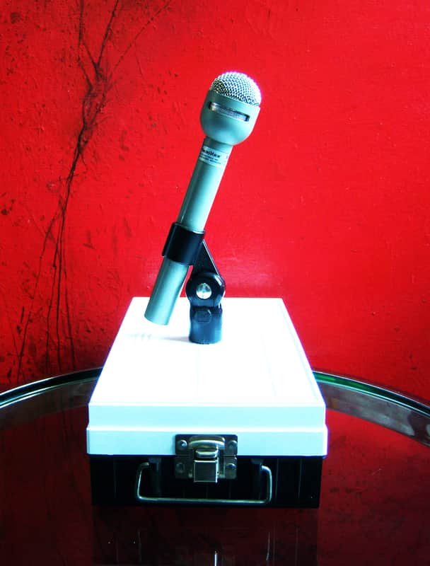 Vintage 1996 Electro-Voice RE10 Supercardioid Dynamic Microphone Low Z w mic clip RE11 RE15 RE16 RE18 Stevie Nicks # 2 image 1