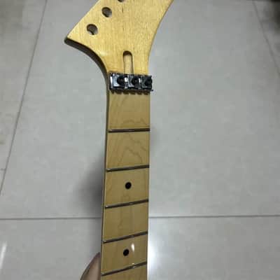 Banana Head Electric Guitar Maple Wood Neck, 22 Frets Fingerboard image 6