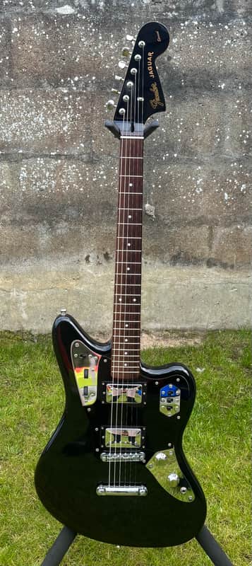 Near mint Fender Jaguar HH Japan special edition image 1