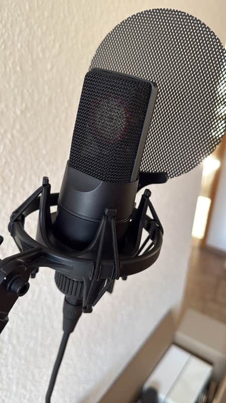 sE Electronics X1S Vocal Pack with Cable, Shock Mount and Pop Filter 2010s - Black image 1