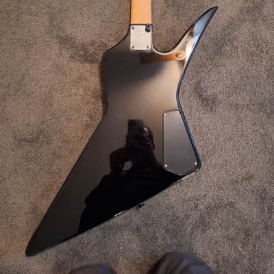 Kramer Focus 8000 Explorer Bass Left Handed image 15