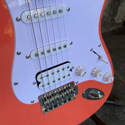Squier Sonic Strat HSS TCoral image 9