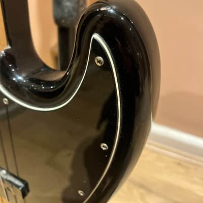 Fender Classic Series '70s Jazz Bass 2008 - 2016 - 3-Color Sunburst image 4