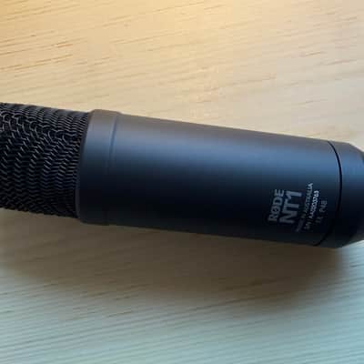 RODE NT-1 KIT with Shockmount and Pop Filter 2010s - Black image 3