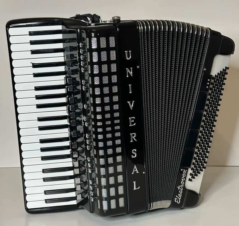 Universal Electrovox Fullsize Piano Accordion LMM (41 key / 120 Bass) W/ Case image 1
