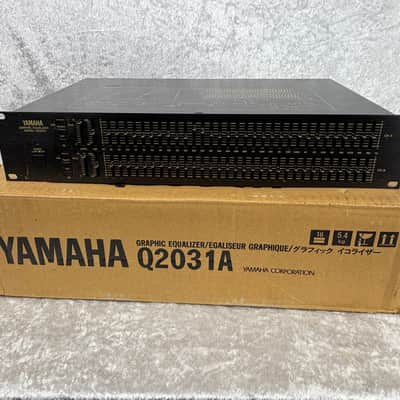 Yamaha Q2031A 2 channel 31 band rack graphic eq w/ box