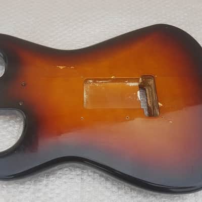 1982 SQUIER by FENDER STRATOCASTER JV BODY '62 - made in JAPAN image 7