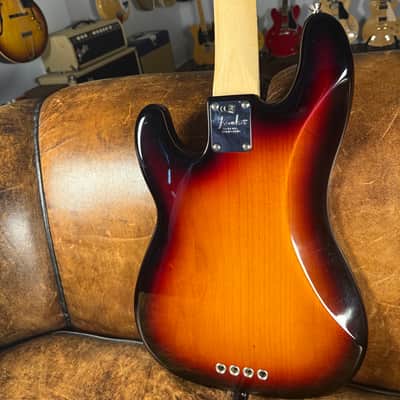 Fender American Professional Precision Bass 2018 - 3 Tone Sunburst - OHSC image 7