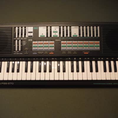 Yamaha PSS-570 Classic FM Synthesizer Keyboard image 1