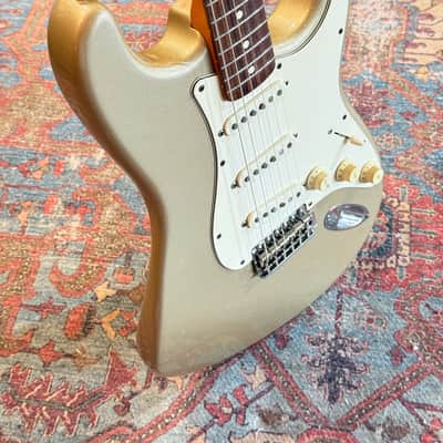 1997 Fender American Vintage '62 Stratocaster - Shoreline Gold image 4