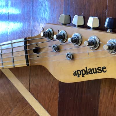 Vintage Orig. Applause by Ovation ST Stratocaster Electric Guitar 80s Korean w/ Trem System image 6