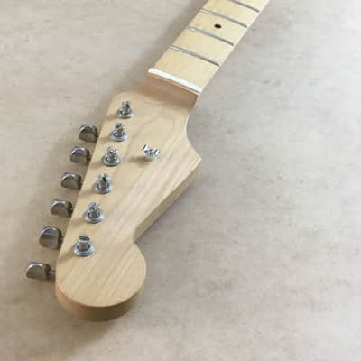 LEFTY Custom Vintage Fender Lic. Strat Neck Satin Nitro Lacquer Reverse Relic Bone Nut Loaded Stratocaster image 18