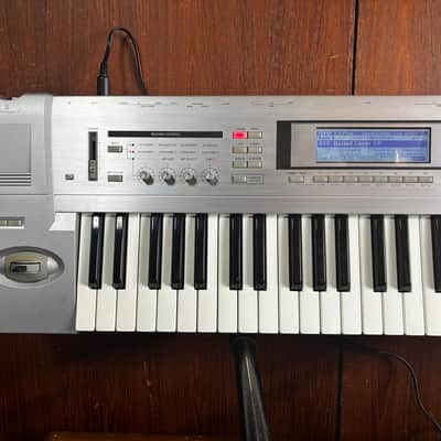 Korg Triton Le 61key MUSIC WORKSTATION KEYBOARD w/ gig bag EXB-SMPL image 2