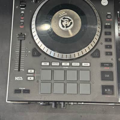 Numark NS7II 4-Channel Motorized DJ Controller and Mixer image 3