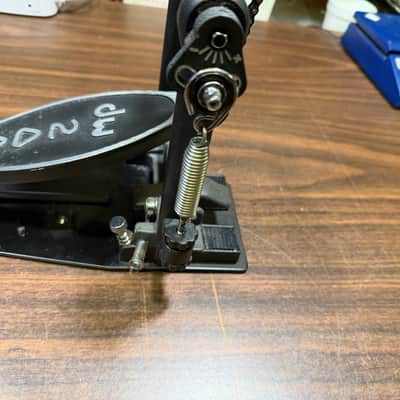 Drum Workshop DW 2000 Series Single Chain Bass Drum Pedal image 5
