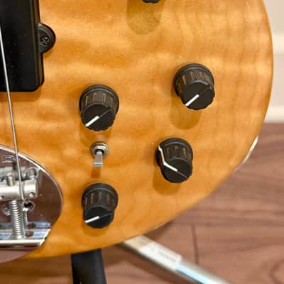 Lakland USA 55-94 Deluxe 5-String Bass – Quilted Maple – Birdseye Maple – Bartolini – G&G Case image 4