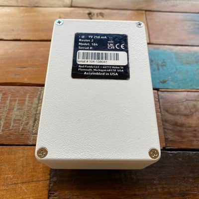 Red Panda Raster 2 — Stereo Pitch Shifting Delay — Near New in Box image 7