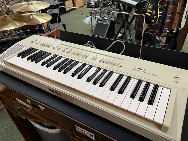 Yamaha PS-20 Automatic Bass Chord System 1981 - White - With Case image 1