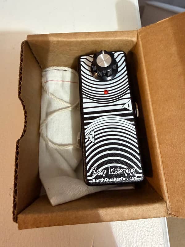 EarthQuaker Devices Easy Listening