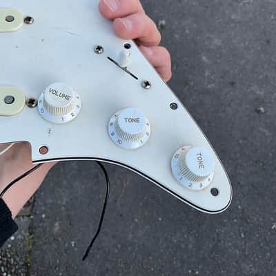 1980 Fender Stratocaster Loaded Pickguard Guard Pickups Pots - White image 3