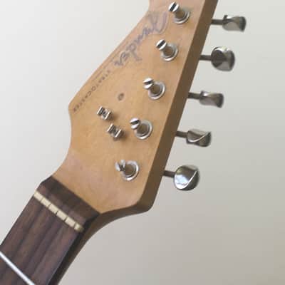 Vintage Modern Spec Lefty Fender Licensed Made in Japan Aged Relic Strat Guitar Neck Amber Loaded MIJ Nickel Gotoh Tuners image 3