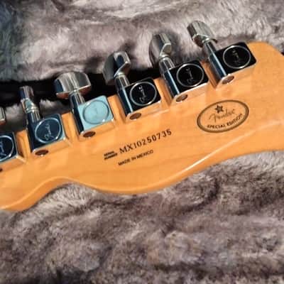 Fender  Telecaster  Special Edition 2011 - Candy Apple Red image 5