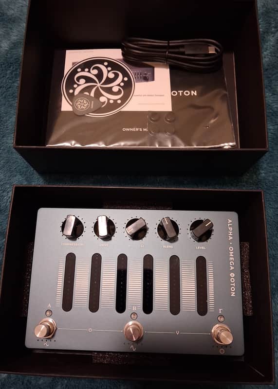 Darkglass Electronics Alpha Omega Photon Distortion