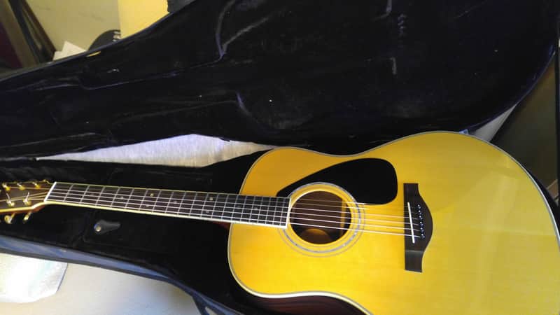 Yamaha LL16M Jumbo Acoustic Guitar Natural | Reverb