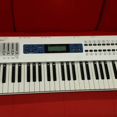Alesis QS 6.2 64 voice expandable Synthisizer 200? Gray image 1