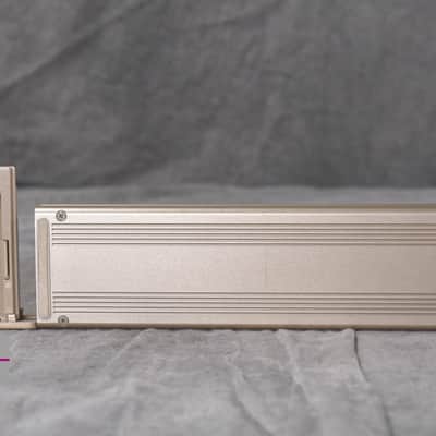 Accuphase E-270 Integrated Stereo Amplifier in Excellent Condition w/ Remote image 3
