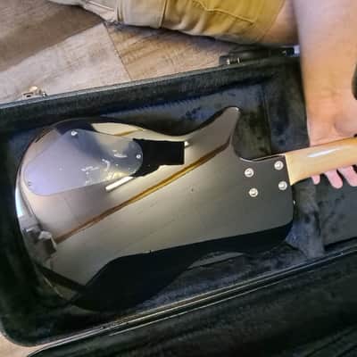 Gretsch G2220 Electromatic Junior Jet Bass II with Walnut Fretboard 2018 Black with Case and Strap image 7
