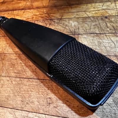 Sennheiser MD 421-U5 Cardioid Dynamic Microphone - Nice! image 1