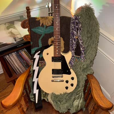 Gibson - Les Paul. (Gibson Case Included) image 1