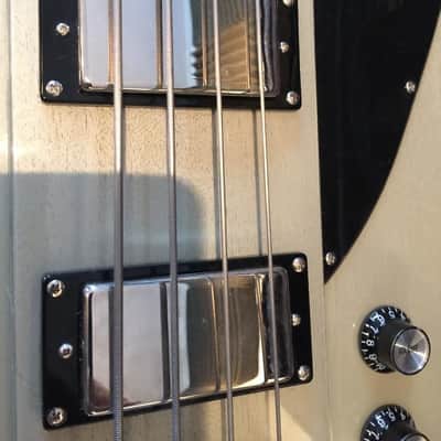 Epiphone Thunderbird Bass 2014 TV Silver w/OHSC image 11
