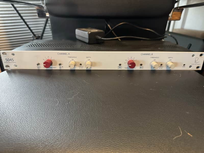 Rupert Neve Designs 5045 Primary Sound Enhancer 2011 - Present - White image 1