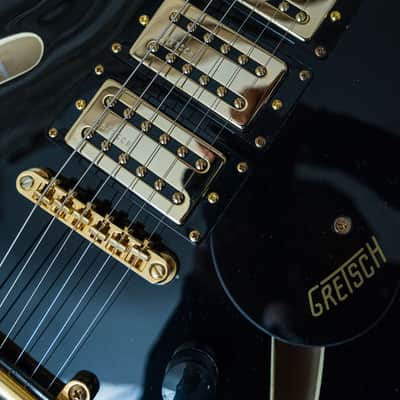 2022 Gretsch Streamliner G2627TG 3-Pickup - Black & Gold w/Cs image 11