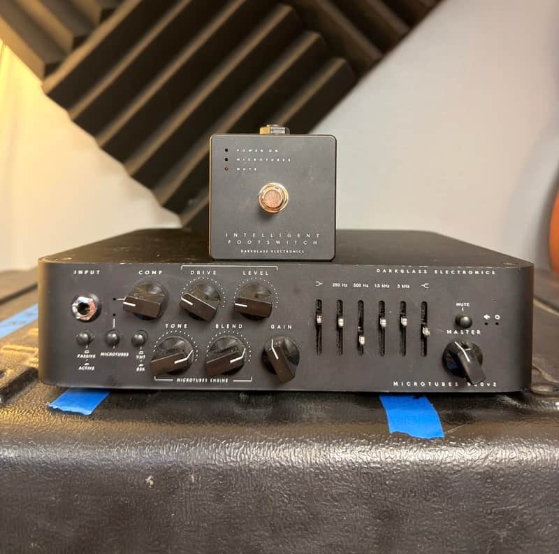 Darkglass Electronics Microtubes 900 V2 900-Watt Bass Amp Head 2021 Black with Intelligent Footswitch image 1