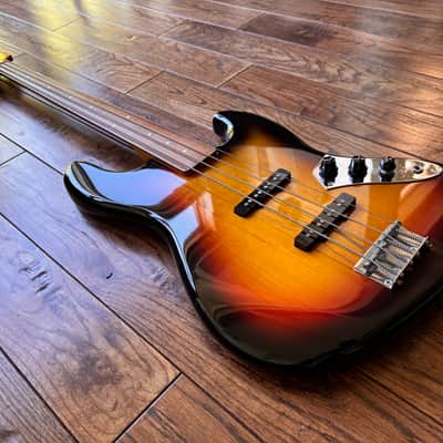 2004 Fender JB-62 FL Fretless Jazz Bass Jaco Pastorius Reissue MIJ Japan image 5