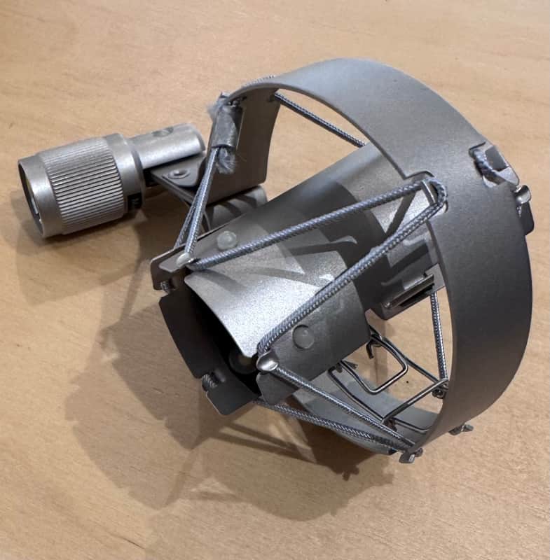 Neumann EA21 shock mount for KM series microphones image 1