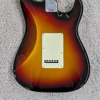 Fender American Ultra LEFTY Stratocaster, Rosewood Fretboard, Ultraburst Finish image 13