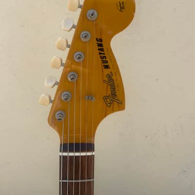Fender MIJ 65 reissue Mustang 2008 - Daphne Blue image 2