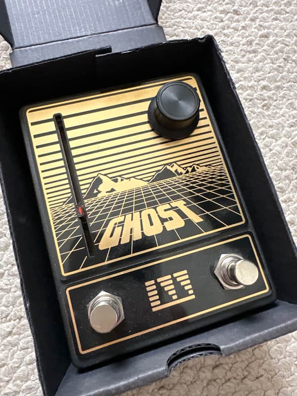 Lightning Wave Ghost Tremolo 2010s - Black image 1