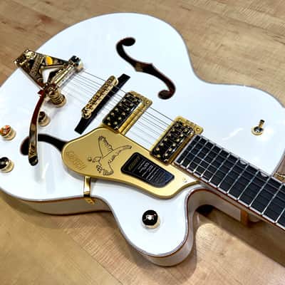Gretsch Falcon Hollow Body Single-Cut with String-Thru Bigsby and Gold Hardware 2025 - White image 7