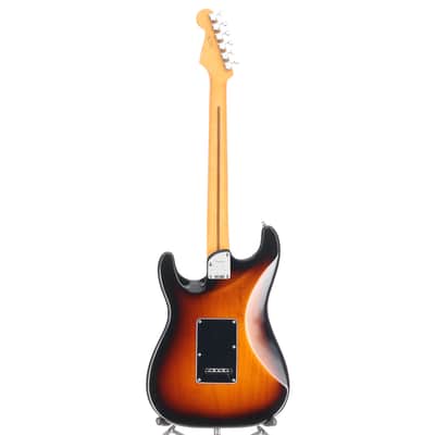Fender Certified Pre-Owned American Ultra Luxe Stratocaster, Rosewood Fingerboard, 2-Color Sunburst (L7) (06913) image 6